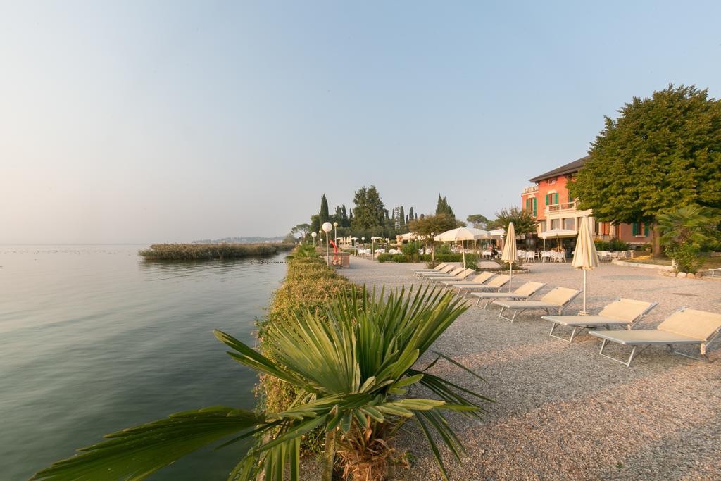 Villa Pioppi Hotel Sirmione Exteriör bild